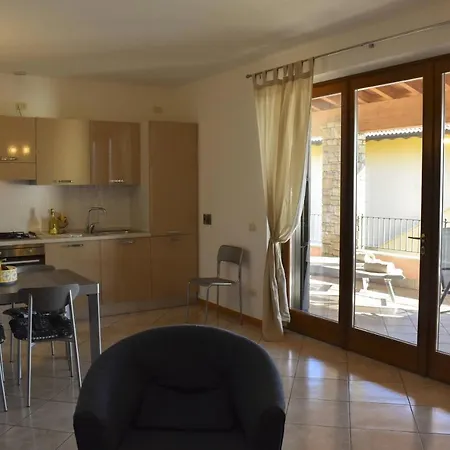 Appartamento Sunshine 7 - Rebomaholidays Toscolano Maderno