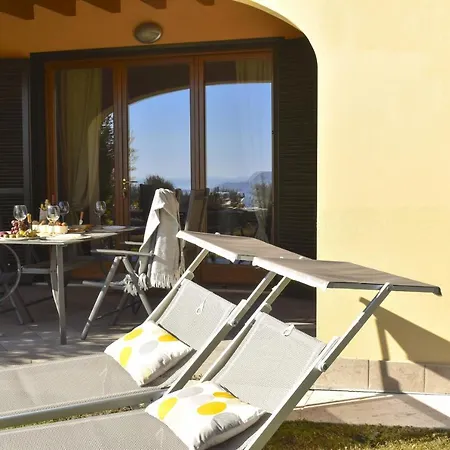 Appartamento Sunshine 7 - Rebomaholidays Daire Toscolano Maderno