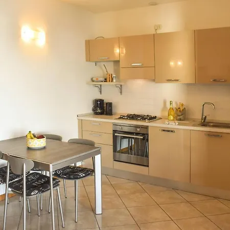 Appartamento Sunshine 7 - Rebomaholidays Daire